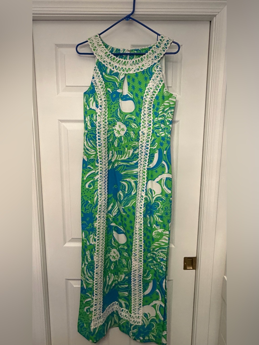 FOR SALE
EUC Lilly Pulitzer Maxi Shift Dress in the Roar of the Jungle
Size 8